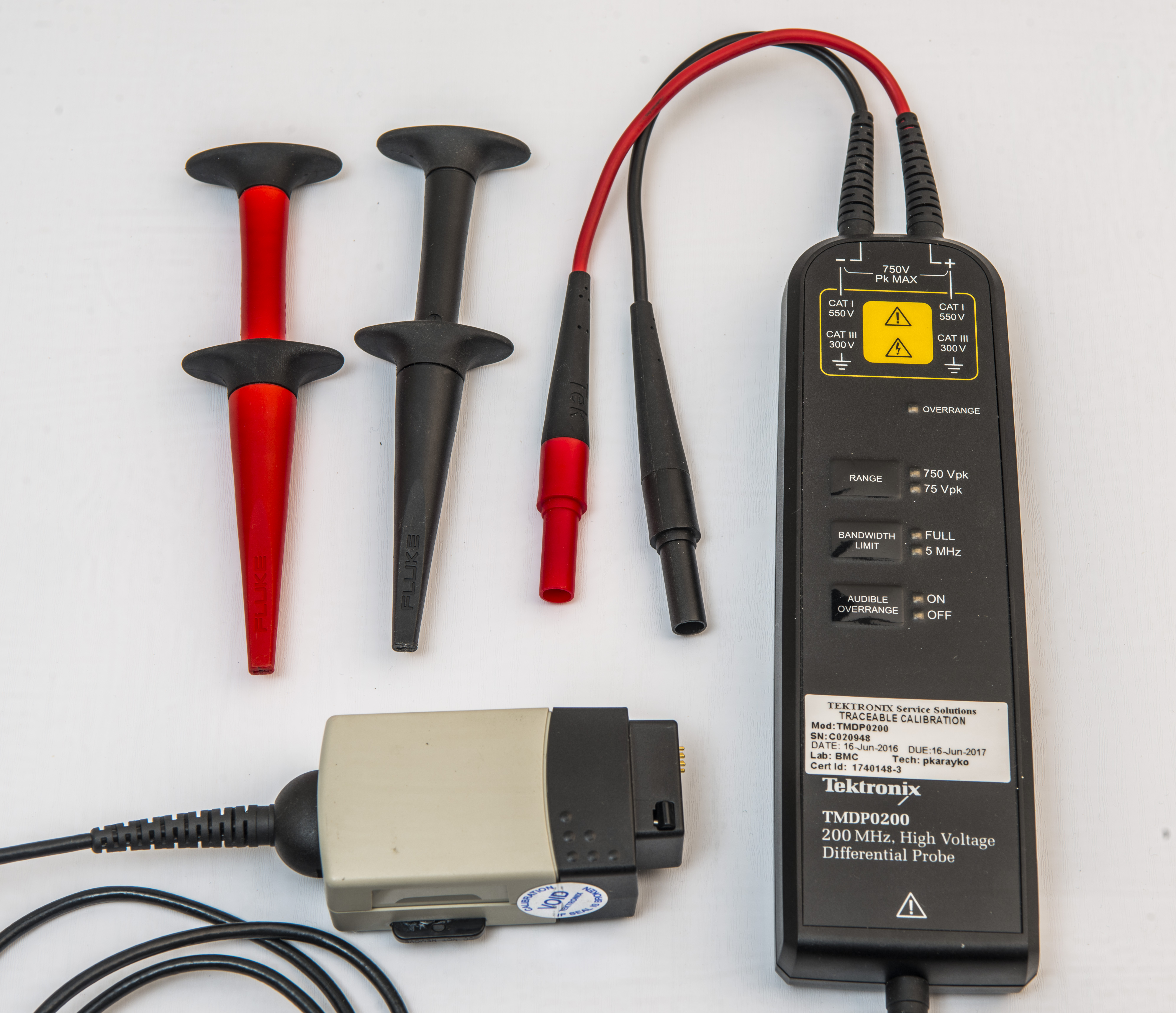 Test Probes Differential Probes 750V 200MHz TMDP0200 